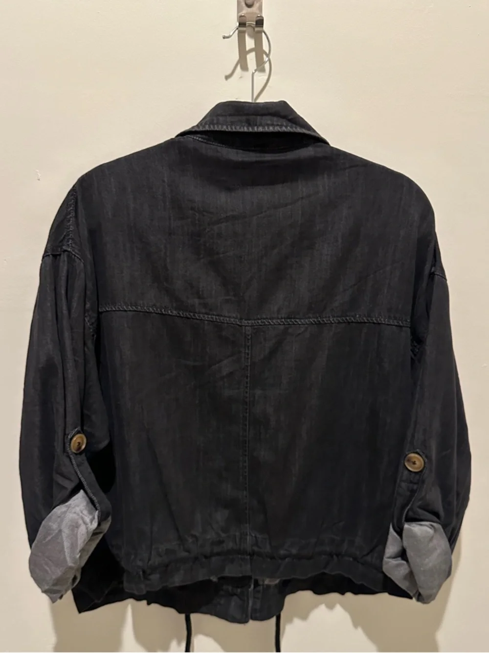 Blank NYC Black Button-Front oversized Denim Jacket - NWT - Picture 2 of 6